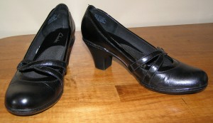New black pumps